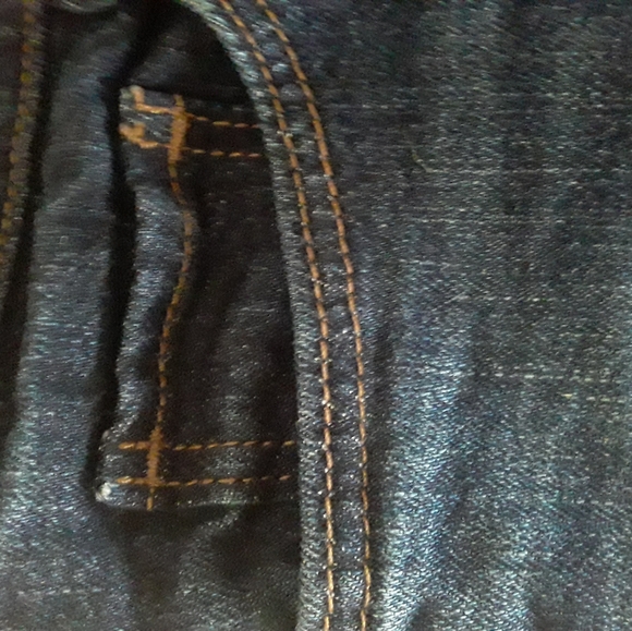 MADE AND LOVED LOFT SHORTS - Picture 5 of 5